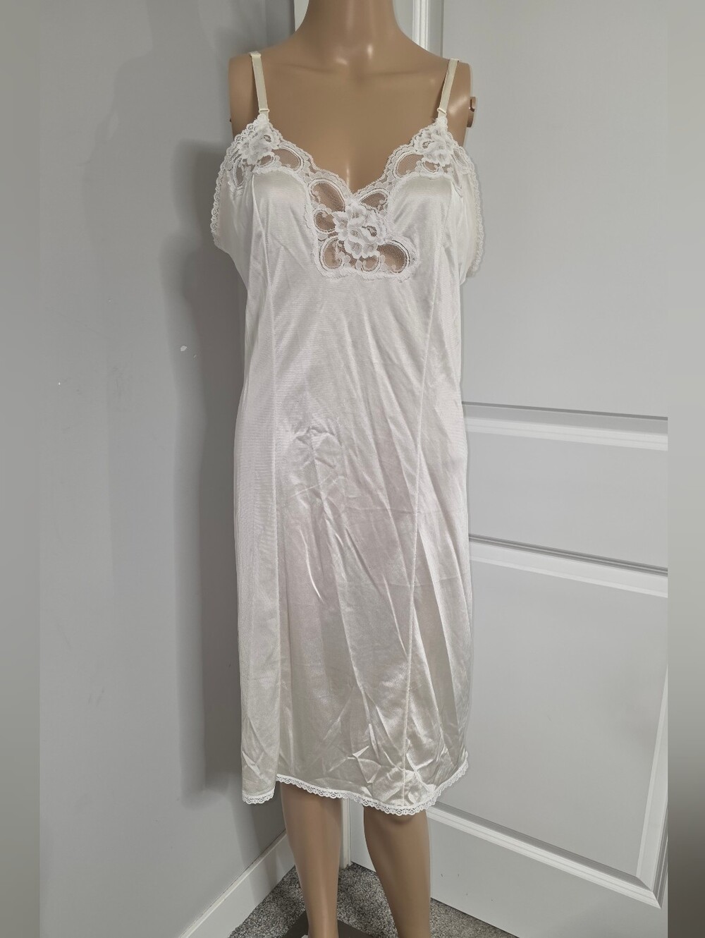 Vintage Dawn to Dusk Ivory Nylon Tricot Lace Full Slip Dress Sz 36 Antron III